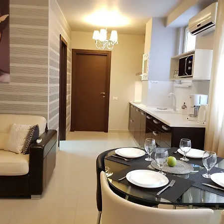 Apartament Kara Deluxe * Mamaia